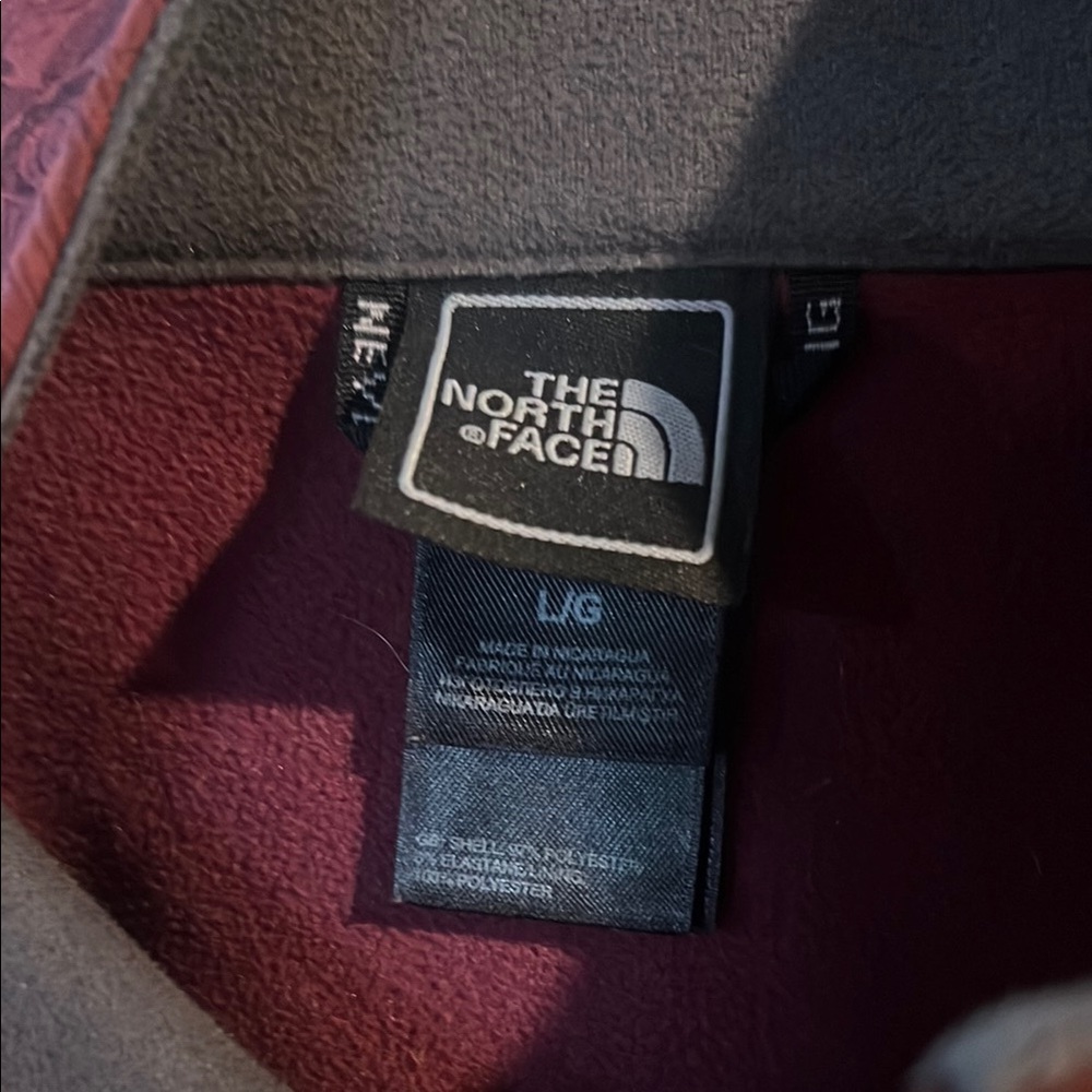 The North Face Red Lightweight Shirt Jacket - Picture 2 of 3